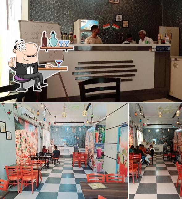 Check out how Pizza Town looks inside
