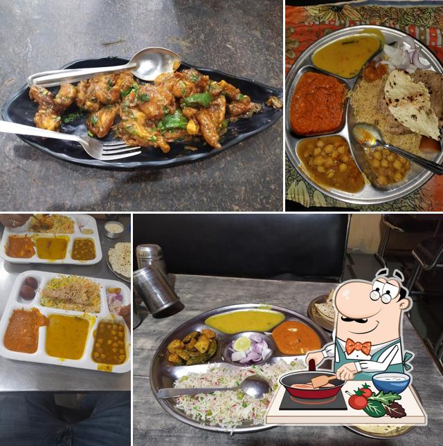 Chicken curry at Vaishnu Hotel Netaji chowk