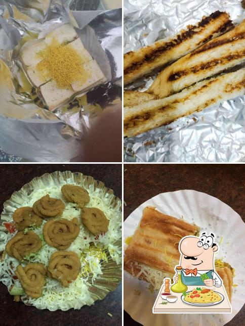 Food at Sri Vaishnavaa's Chat Shop