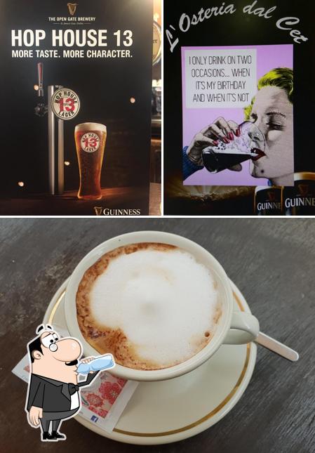 Goditi un drink dal menu
