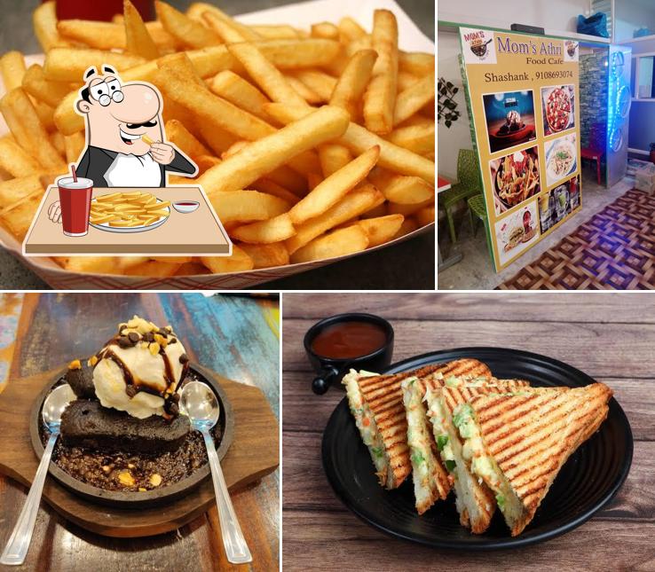 Moms ATHRI FOOD cafe