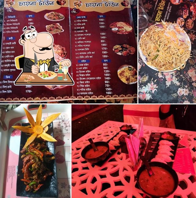 Pad thai at China Town