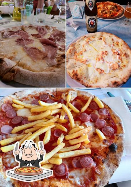 Prenditi una pizza a Ristorante "LA BARCHETTA"