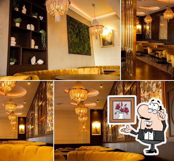 Roof Steak House