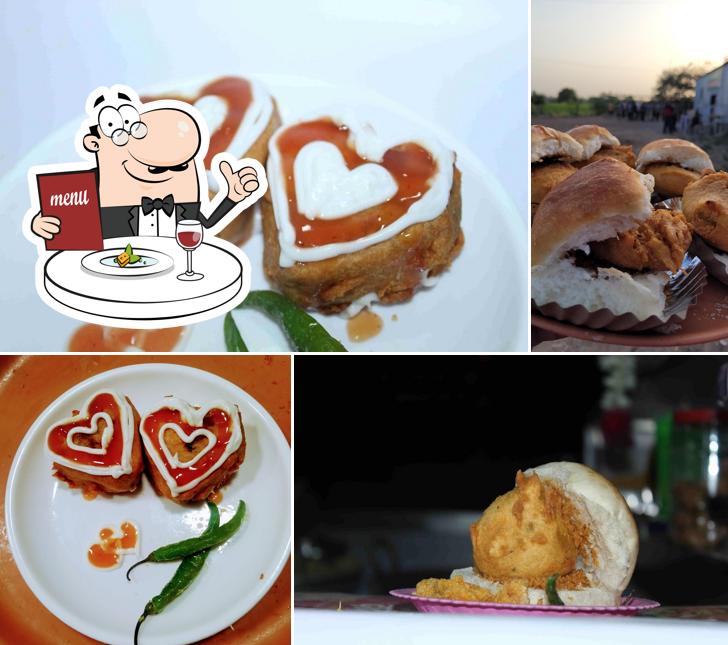 Food at Dadar Vada Pav