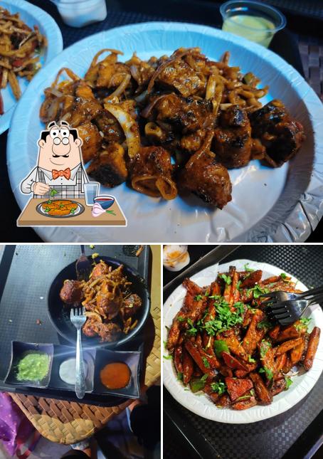 Chicken wings at Ghumakkad bhukkad