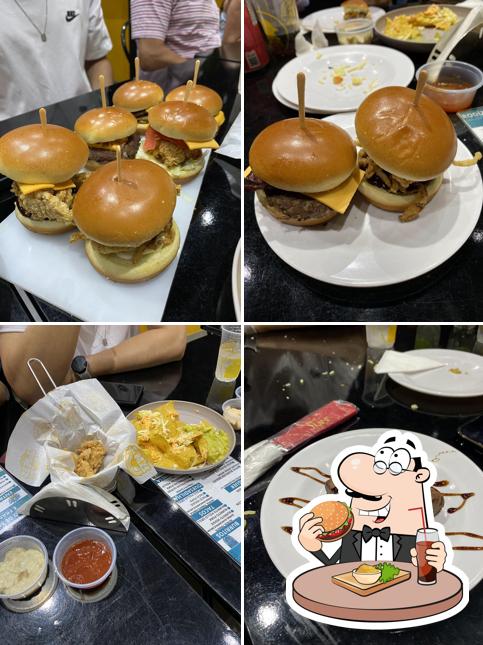 Consiga um hambúrguer no HNT - Hot n Tender Piracicaba