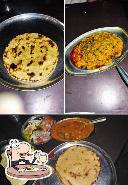 Food at Pooja Parlour