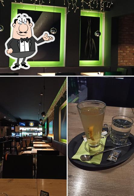 Gli interni di Acro Caffe