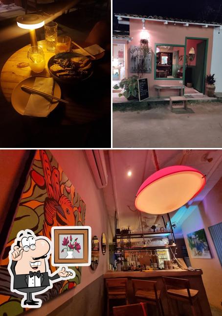 O interior do Ginger Bar, Café e Comidinhas