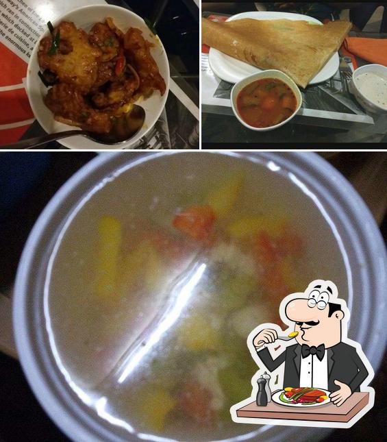 Meals at Chinese and Pizza Station