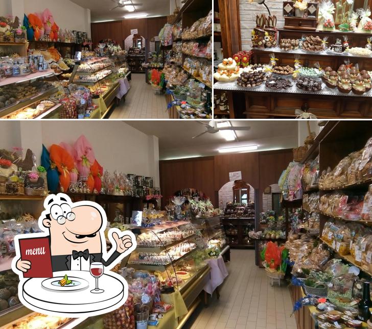 La cibo e esterno del ristorante