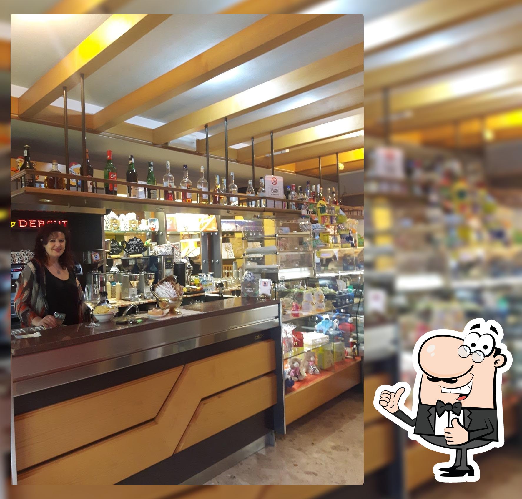 Siediti a un tavolo di Pasticceria Da Gioconda Di Nagostinis Cinzia & C. (S.N.C.)