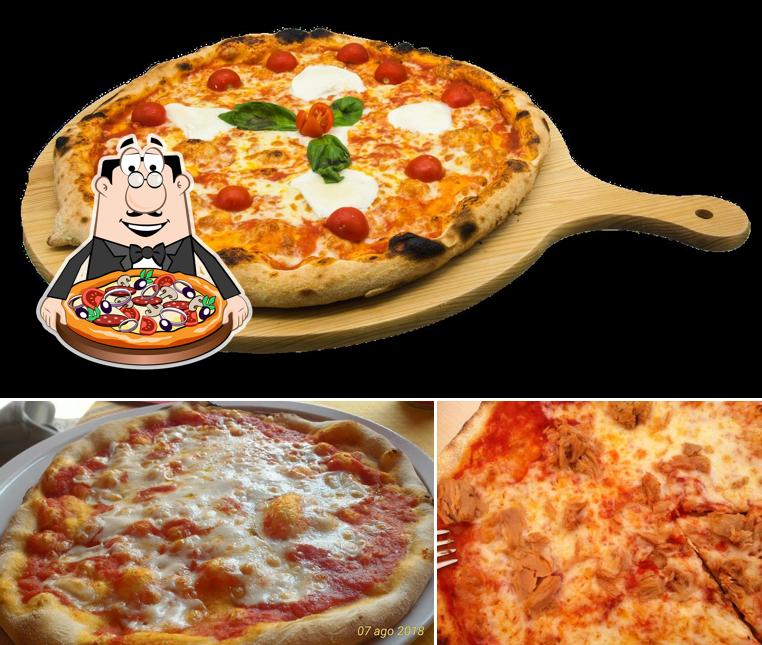 Scegli tra le molte varianti di pizza