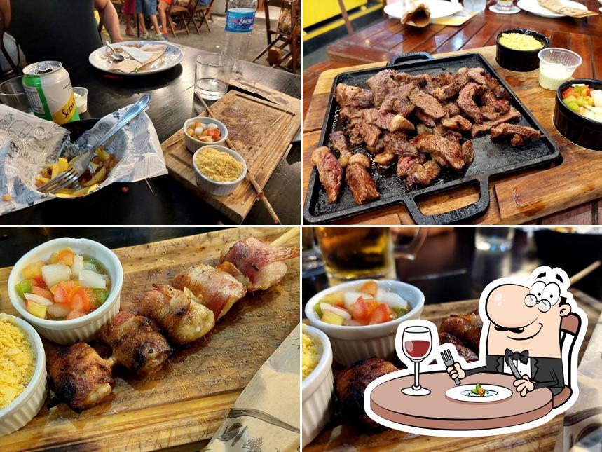 Platos en Becê Espeteria