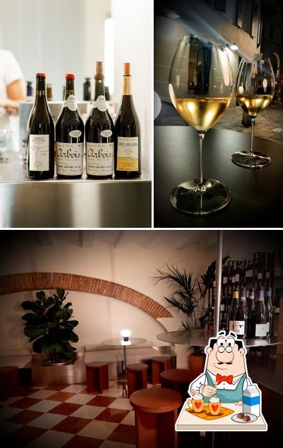 Goditi qualcosa da bere a Brett Enoteca Naturale