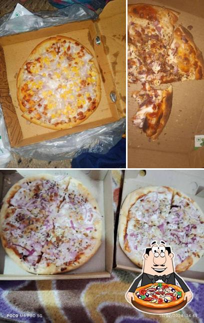 Try out pizza at Pale's Pizza Bahadurgarh