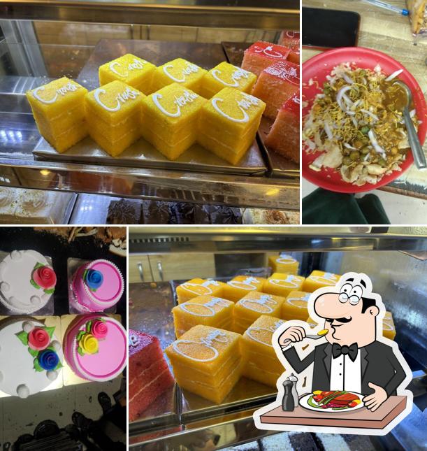 Food at Sri Balaji Bangalore Iyengar Bakery Kotagiri