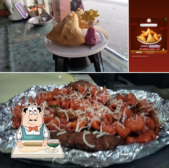 Samosa at Khodiyar Restaurant