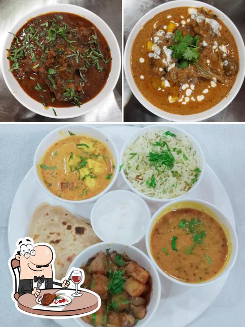 Order meat meals at CAFE BR01