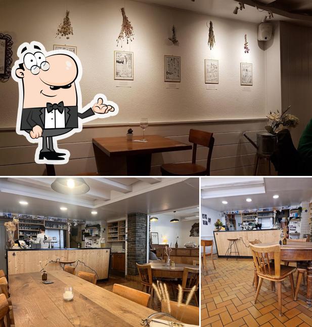 Dai un'occhiata agli interni di Café des Châteaux