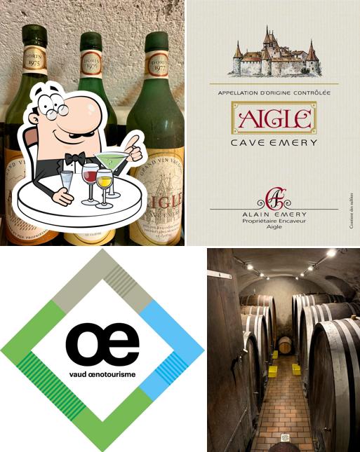 Cave Alain Emery Aigle serve alcolici