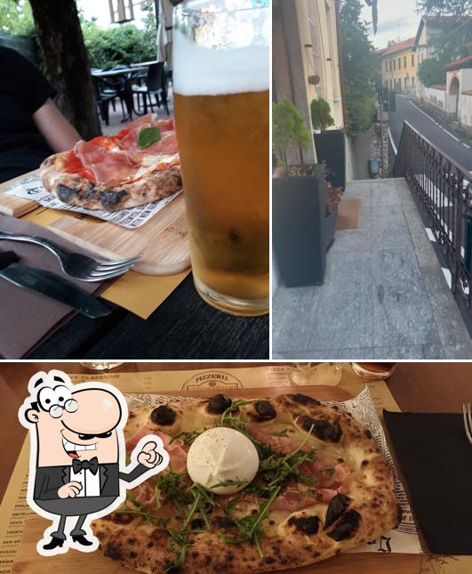 La interni e pizza del ristorante