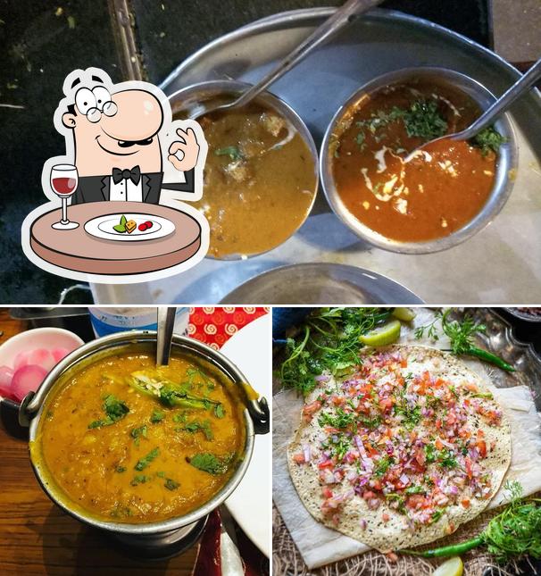 Meals at Yedeyur Siddlingeshwar