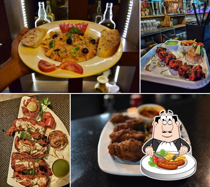 Food at BEER REPUBLIC – BEST PUB & NIGHTCLUB IN KOLKATA MICROBREWERY CRAFT BEER, 1:1 HAPY HOUR, LIVE DJ, COCKTAILS & DANCE FLOOR