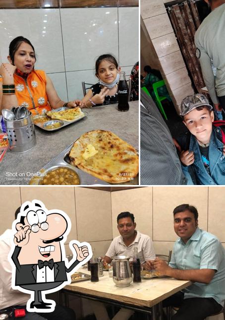 Check out how Crispy Crispy Naan looks inside