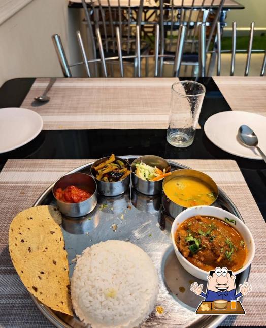 Eat Alley 7 is distinguished by food and interior
