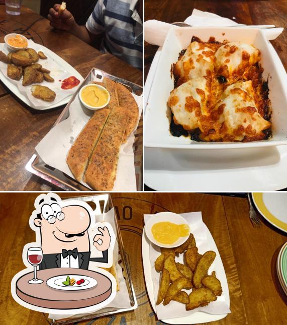 Food at Pizza Hut Fort Kochi, Cochin