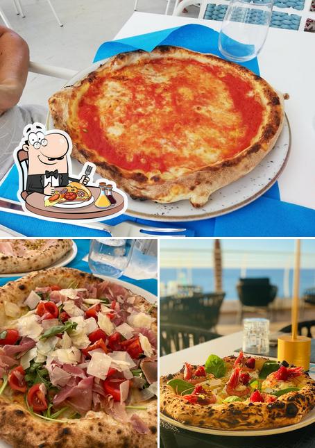 Ordina una pizza a Sunset Beach Club Tropea