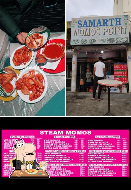 Food at Shresth Momos