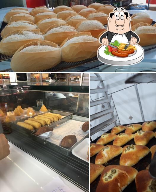 Confira a foto apresentando comida e interior no MEGA PÃO