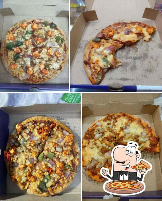 Try out pizza at EatFit