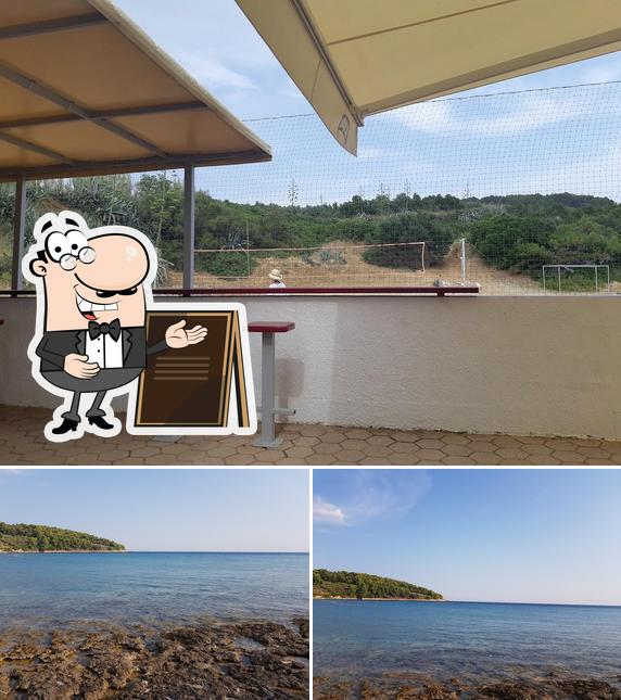 Puoi goderti l'aria fresca dal dehors di Beach Bar Antonio