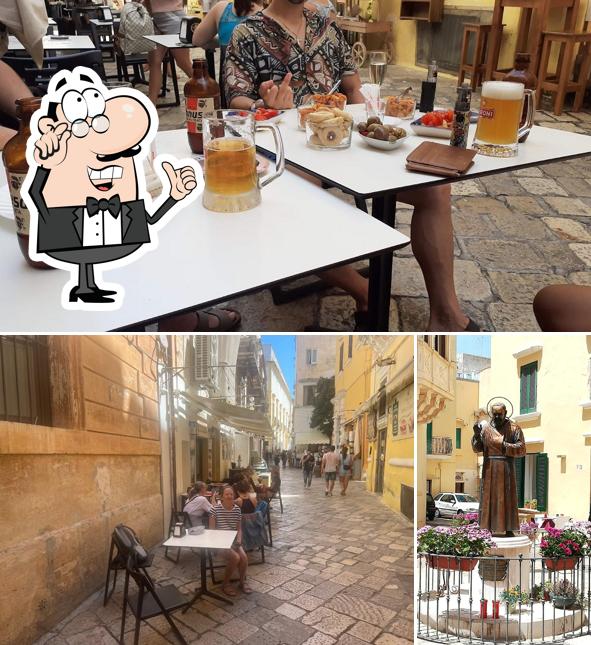 Gli interni di Bar Picciuli dal 1850 di Antonio Dalle Sasse