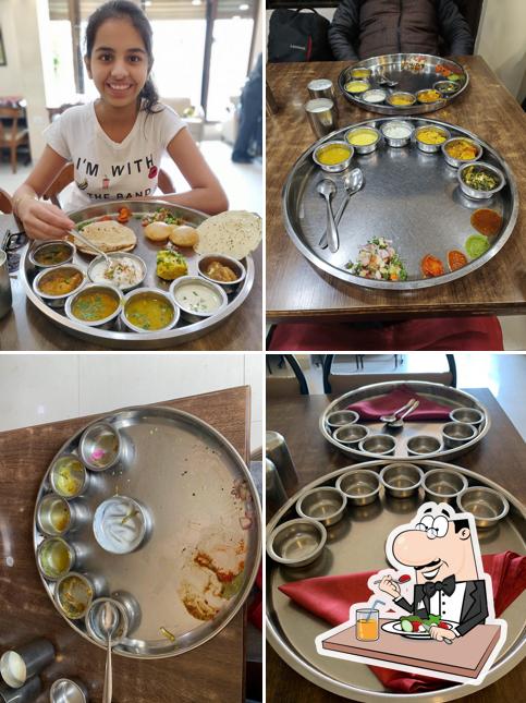 Food at Shree Purohit Thali