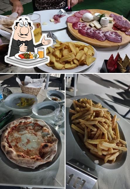 MEET GARDEN si caratterizza per la cibo e interni