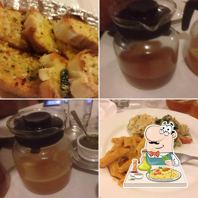 Food at Famous Chinese Center