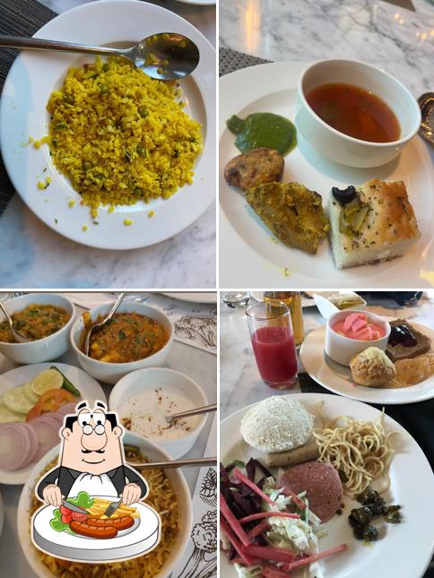 Meals at MoMo Cafe - Courtyard by Marriott Agra