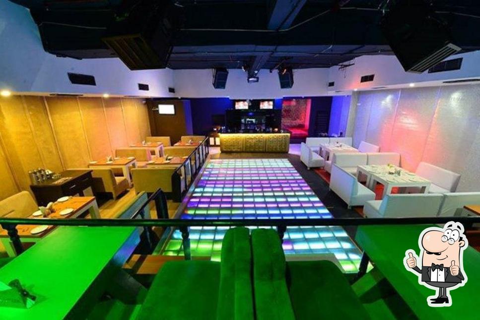 Look at the picture of Club Storm