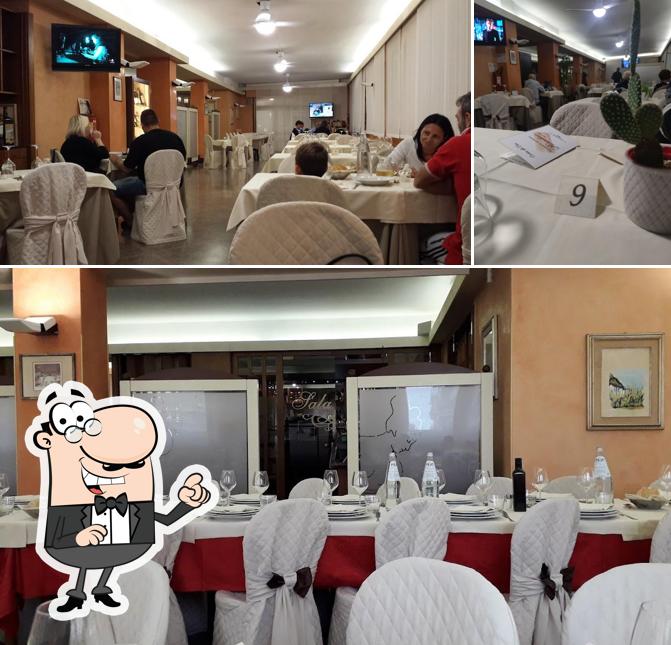 Siediti a un tavolo di Ristorante Pizzeria Paradiso