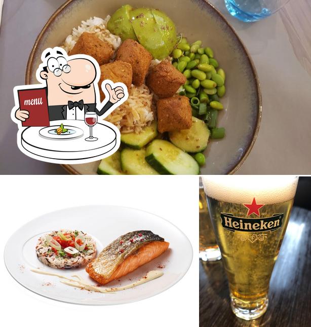 Voici l’image indiquant la nourriture et bière sur GourmetBar Restaurant