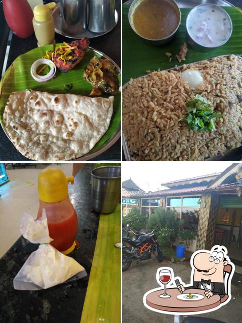 Food at Shaji's Dhaba Restaurant