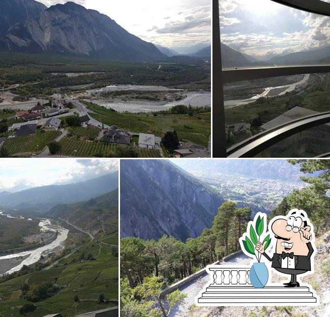 Goditi la vista dagli esterni di Zur Burg