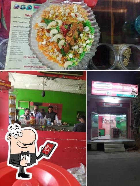 Look at the picture of _