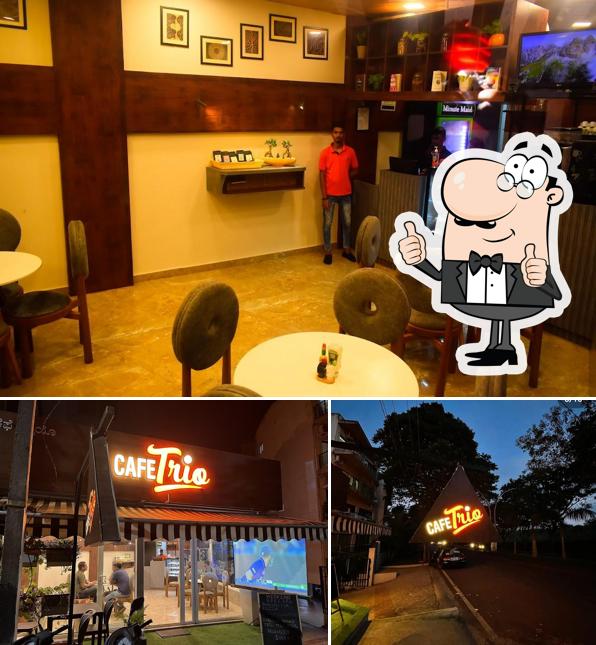 Here's a pic of Cafe trio