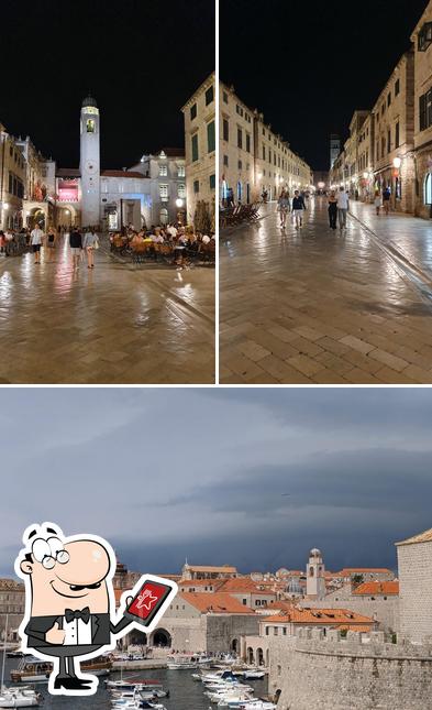 Guarda gli esterni di Pizzeria Mamma Mia
